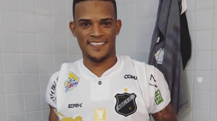 Volante do ABC é suspenso por 30 dias