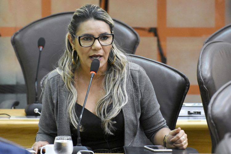 Projeto de Eudiane propÃµe equipe multidisciplinar para escolas pÃºblicas do RN