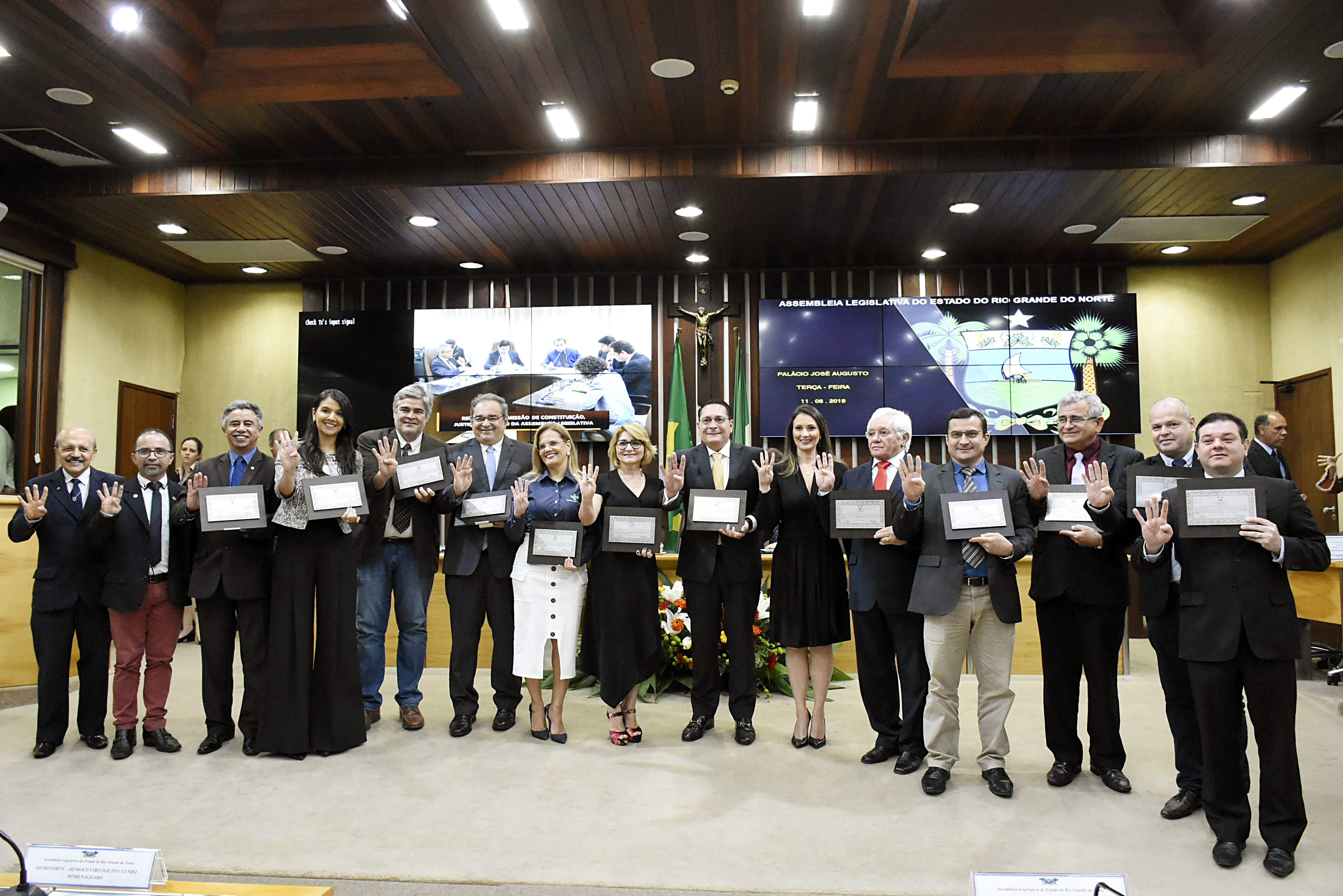 âHeróis doadoresâ são homenageados na Assembleia Legislativa