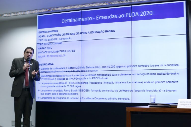 Capes e CNPq dependem de emendas parlamentares para recompor verbas em 2020