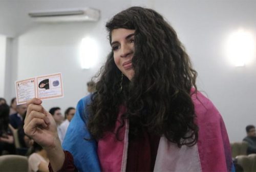 Jean-Paul defende soltura de advogada trans presa com maconha