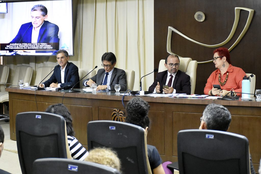 Legislativo discute com servidores PEC da reforma da previdência estadual
