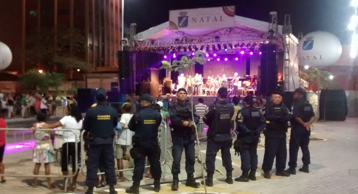 Prefeitura coloca bloco de serviços na rua durante o Carnaval