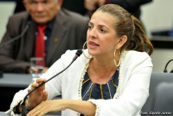 Motoristas por aplicativo de Natal receberão cestas básicas
