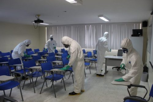Comando Conjunto do RN e PB realiza ação de desinfeção na Escola de Governo
