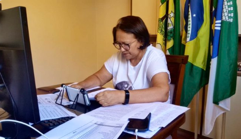 Fátima Bezerra não sai da "toca"