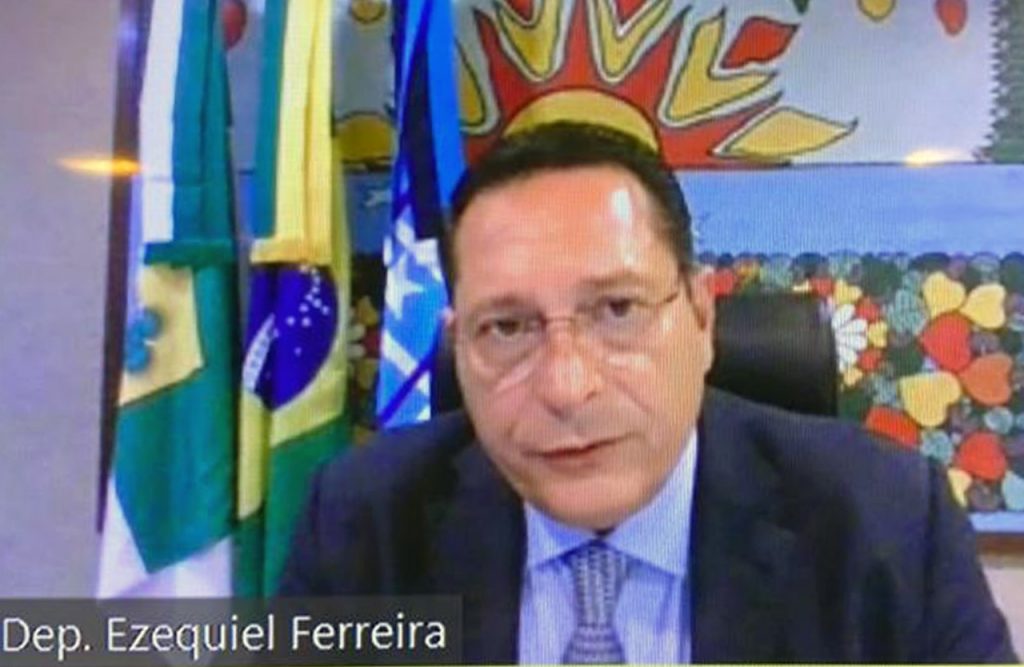 Ezequiel solicita recuperaÃ§Ã£o de estrada que liga municÃ­pios do Trairi e Agreste