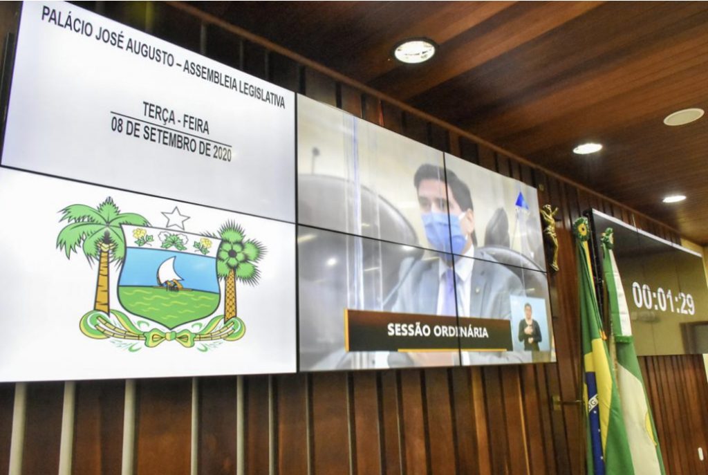 Painel eletrÃ´nico da Assembleia permite interaÃ§Ã£o com Sistema do Processo Legislativo